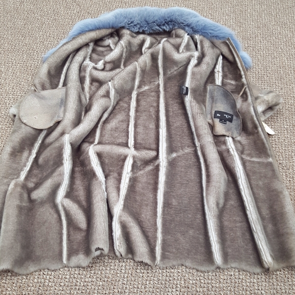 Be "U" Naked Leather Shearling with Fox Fur Collar - Picture 6 of 8